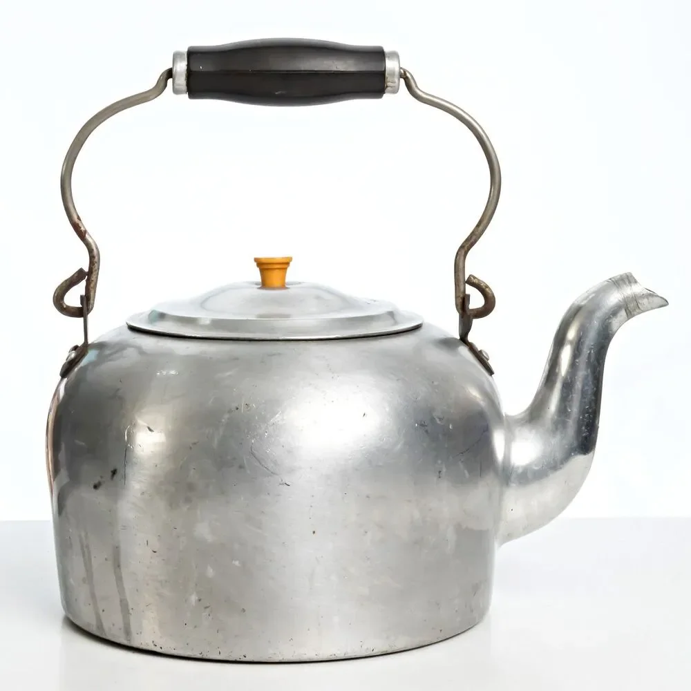 Vintage Large Wear-Ever No. 906 Aluminum 4 Qt  Kettle With Folding Handle